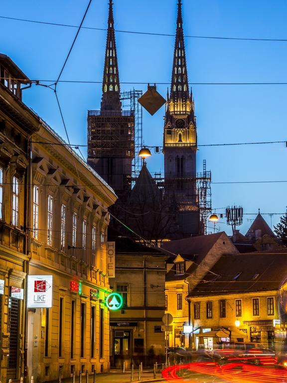 Art Hotel Like Zagreb Exterior photo